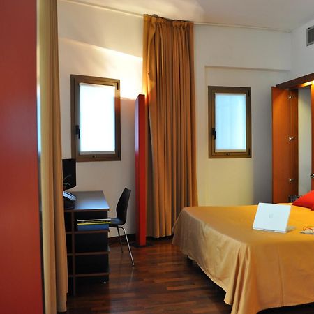 Residence Le Corti Milano Eksteriør billede