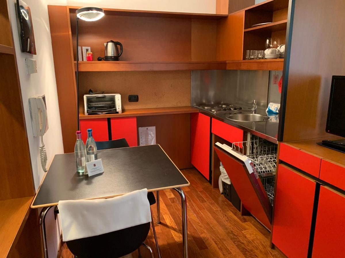 Residence Le Corti Milano Eksteriør billede