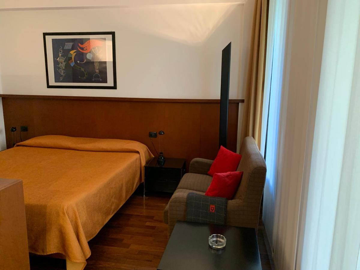 Residence Le Corti Milano Eksteriør billede