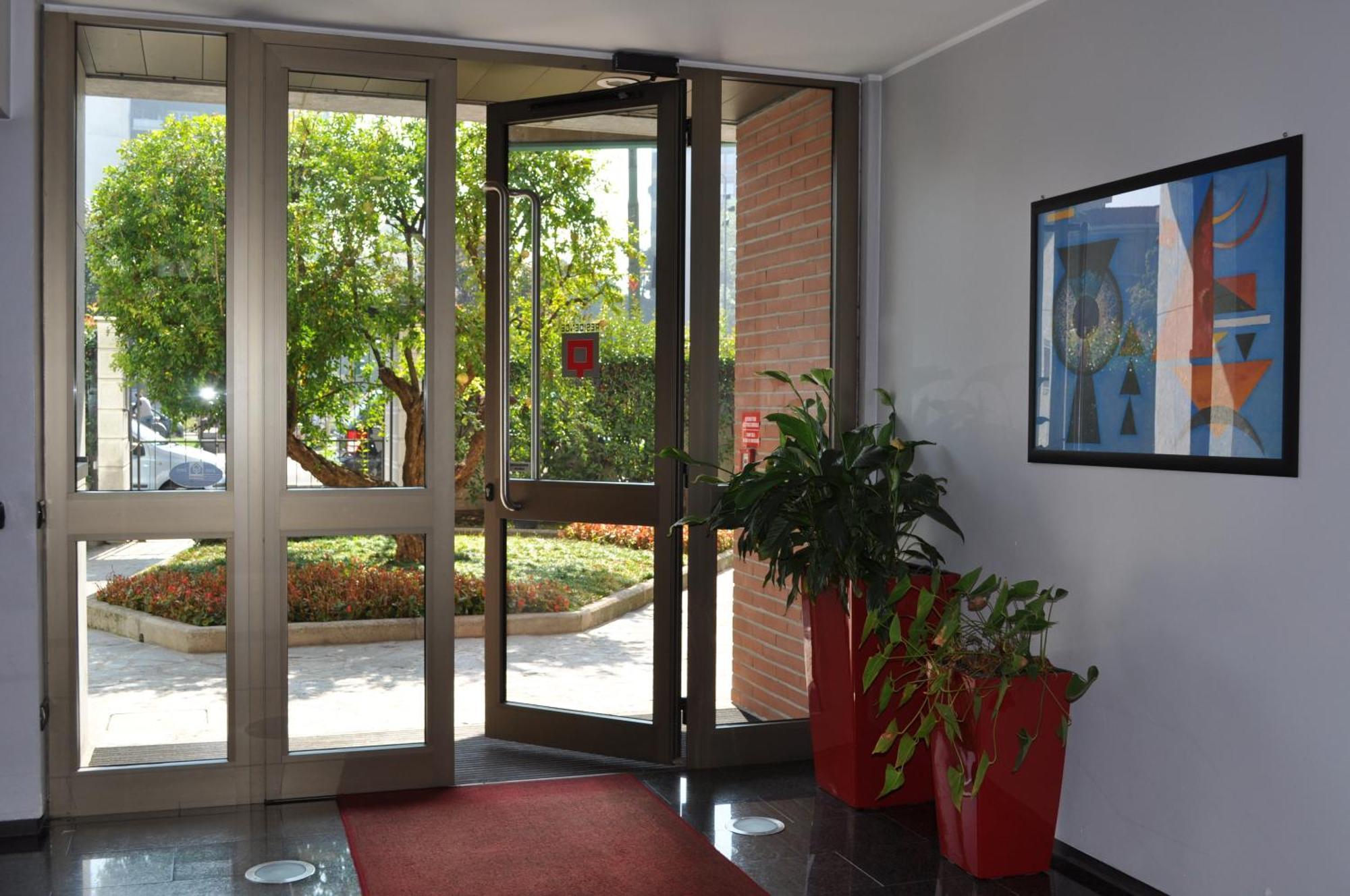 Residence Le Corti Milano Eksteriør billede