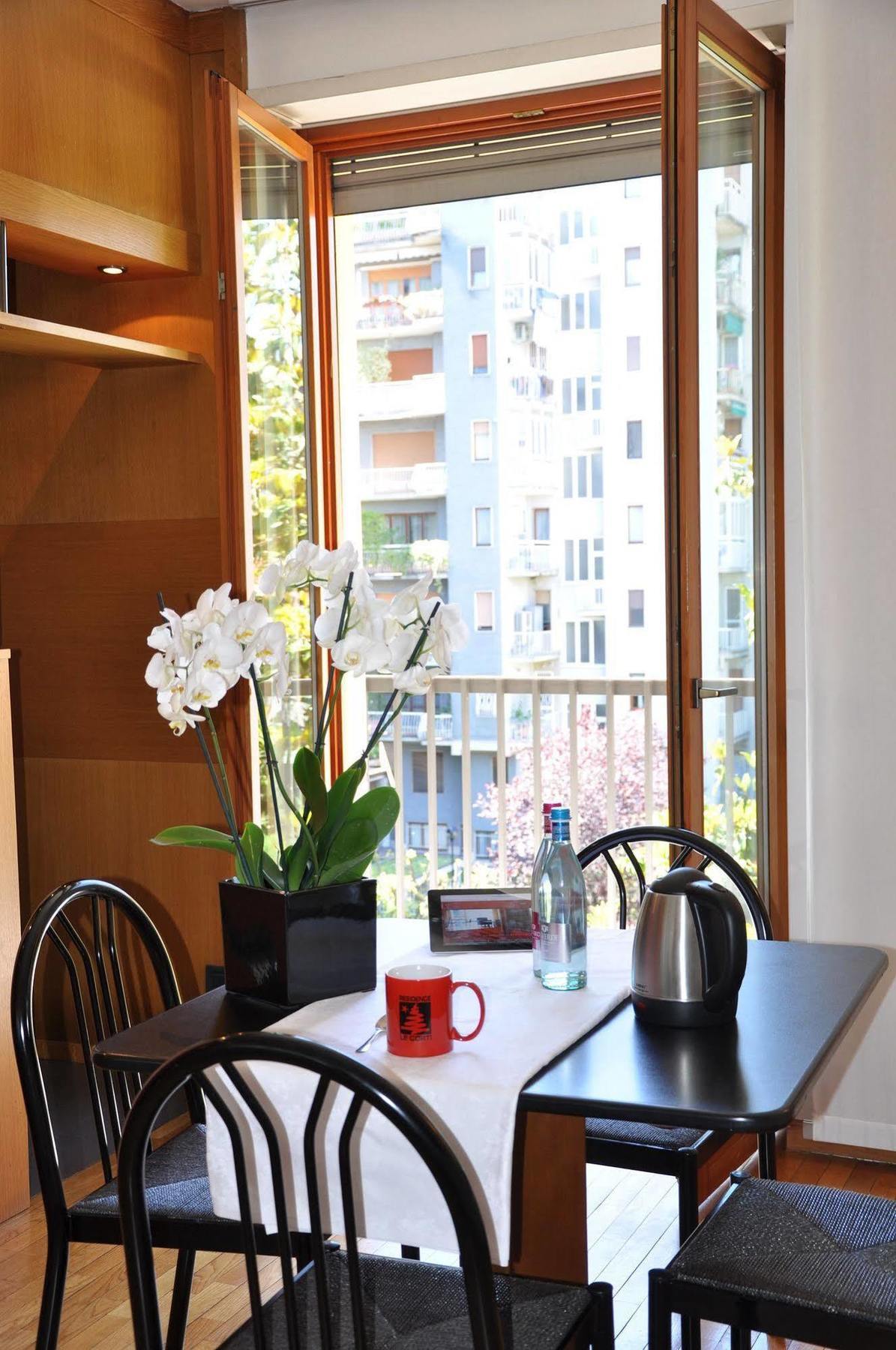 Residence Le Corti Milano Eksteriør billede